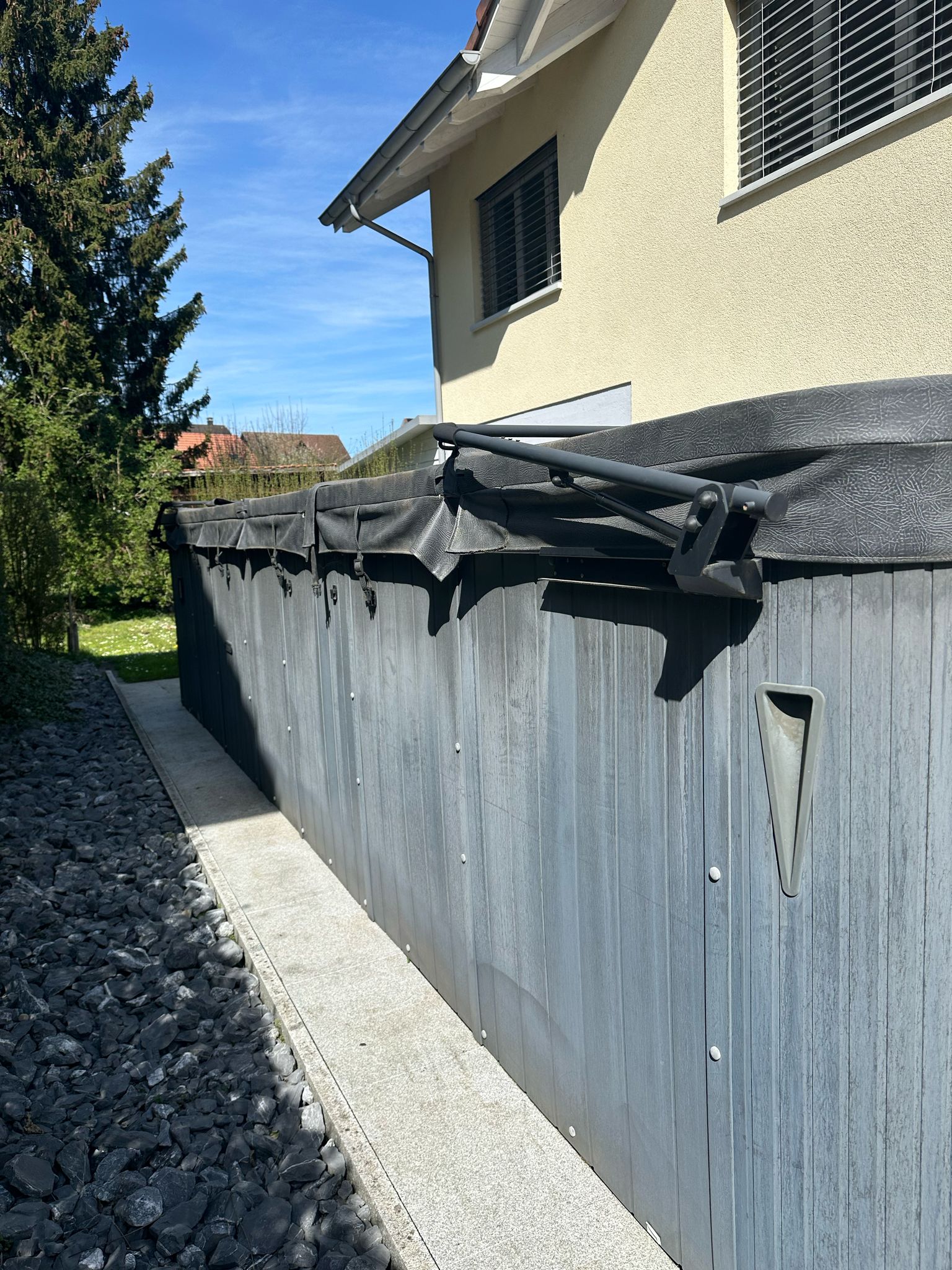 GRATIS abzugeben: Swim Spa Phoenix (ca. 8 Jahre alt)